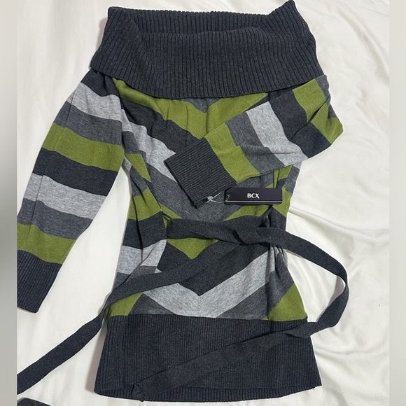 off shoulder foldover stripe sweater NWT - Picture 1 of 3